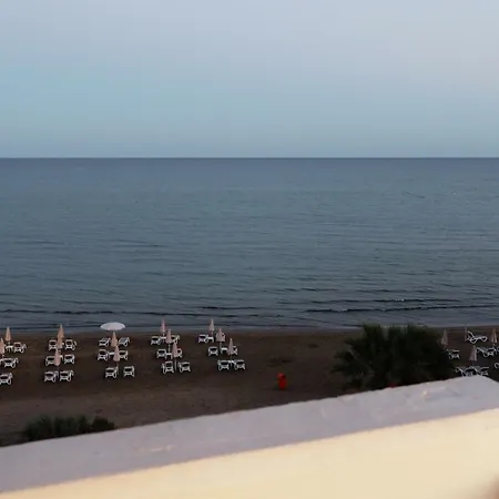 Mackenzie Flat Lägenhet Larnaca